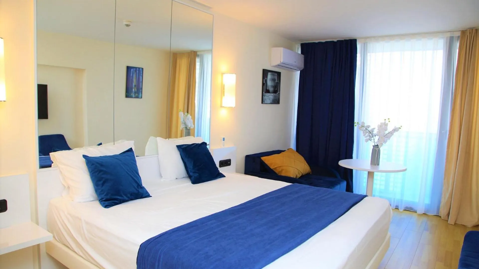 *****  Wonderful Sea View Aparthotel In Batumi City Center Georgië